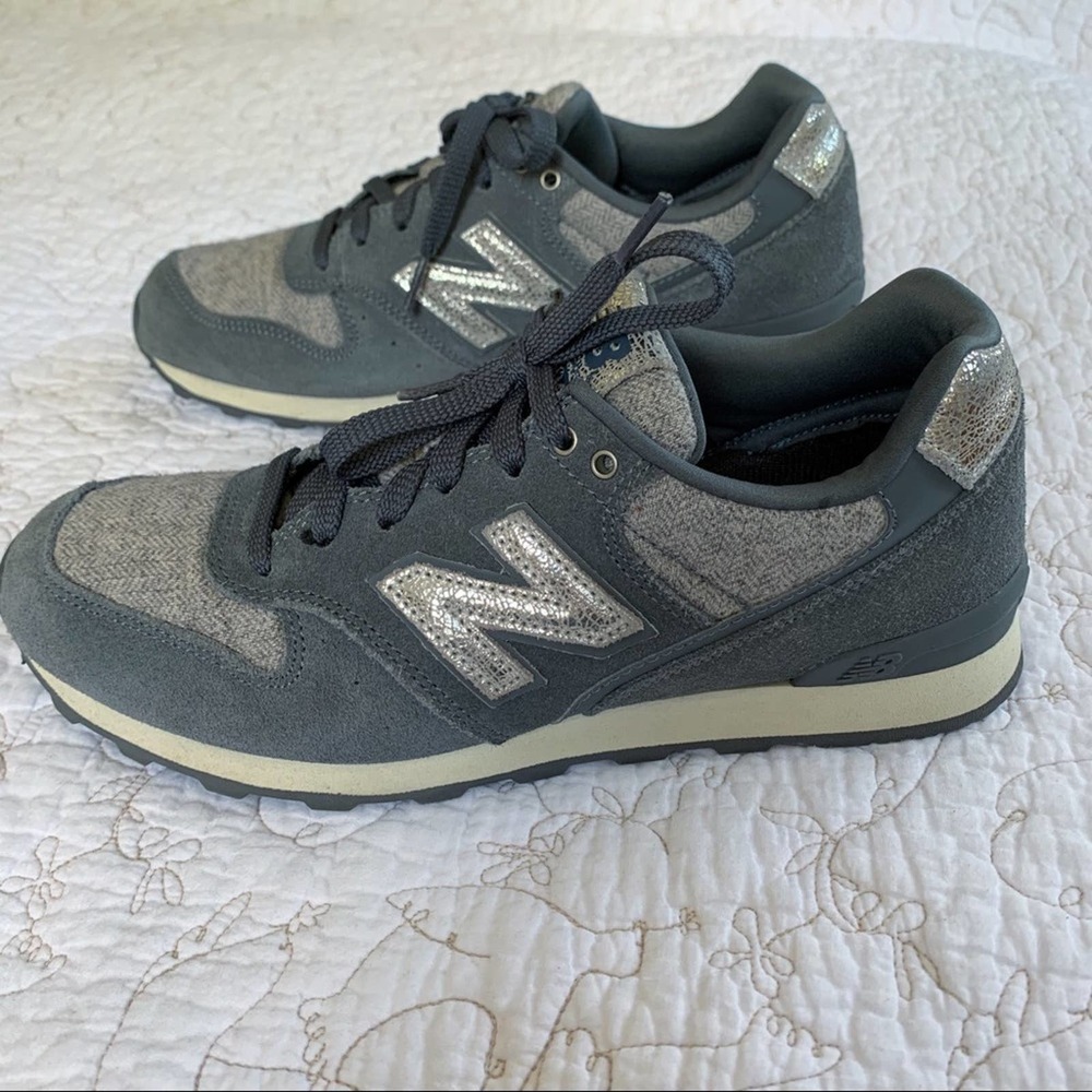 New Balance 696 Running Shoe Grey & Silver